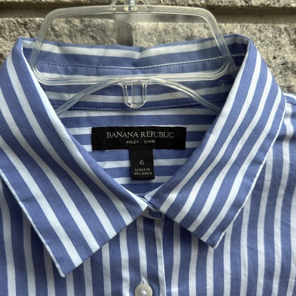 Banana Republic Blue and White Striped Riley Dress Shirt Cotton Blend Size 6 - Picture 5 of 7